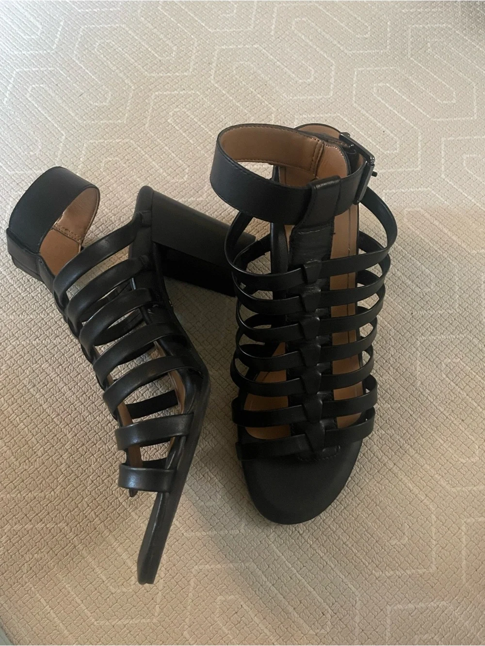 Vionic Black Sami caged Strappy Block Heel Sandals NWOT tags